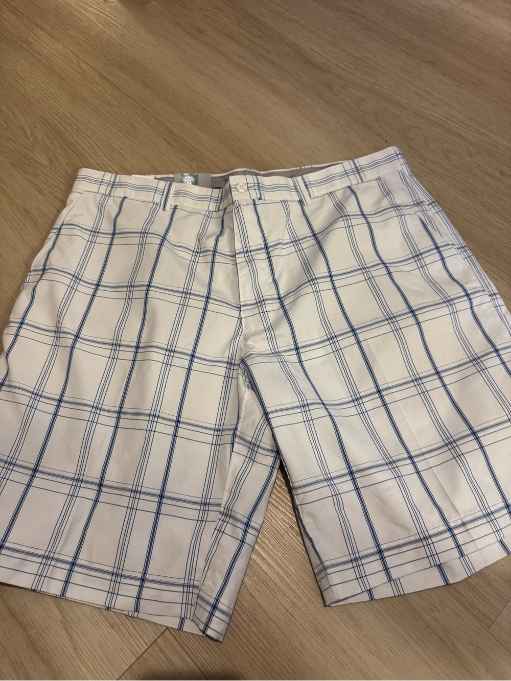 Men's White Plaid Flat-Front Shorts with Blue Windowpane